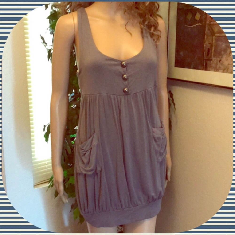 Top Ladies Long Gray front pockets Razorback sz lg